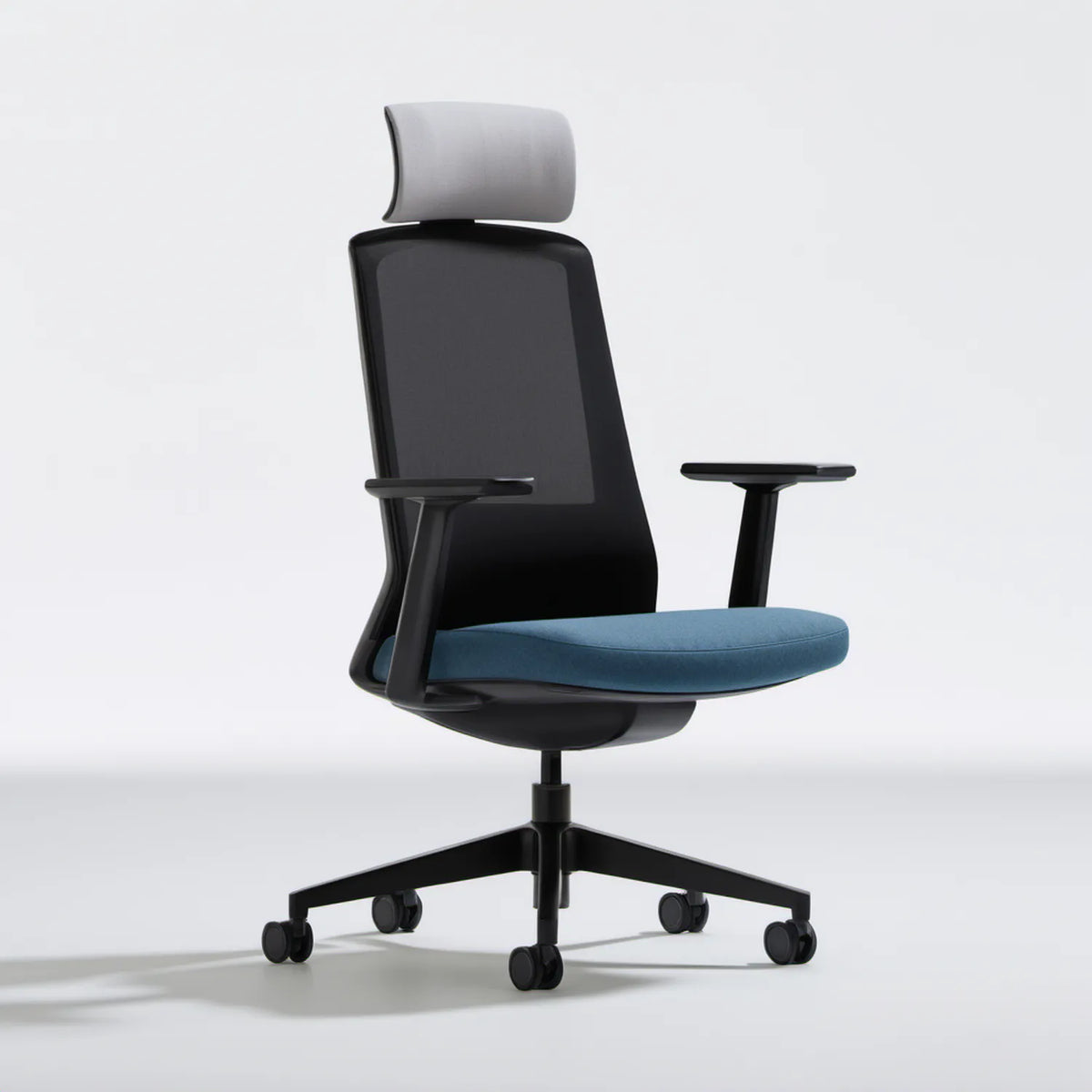 Ergonomiczny fotel obrotowy z zagłówkiem i siatkowym oparciem czarno-niebiesko-szary 64 x 64 x 116-126 cm